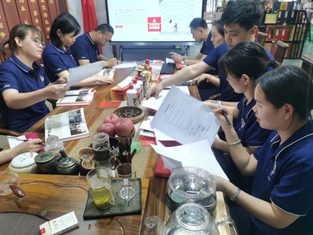 1630570534134171.jpg 640.webp (4).jpg